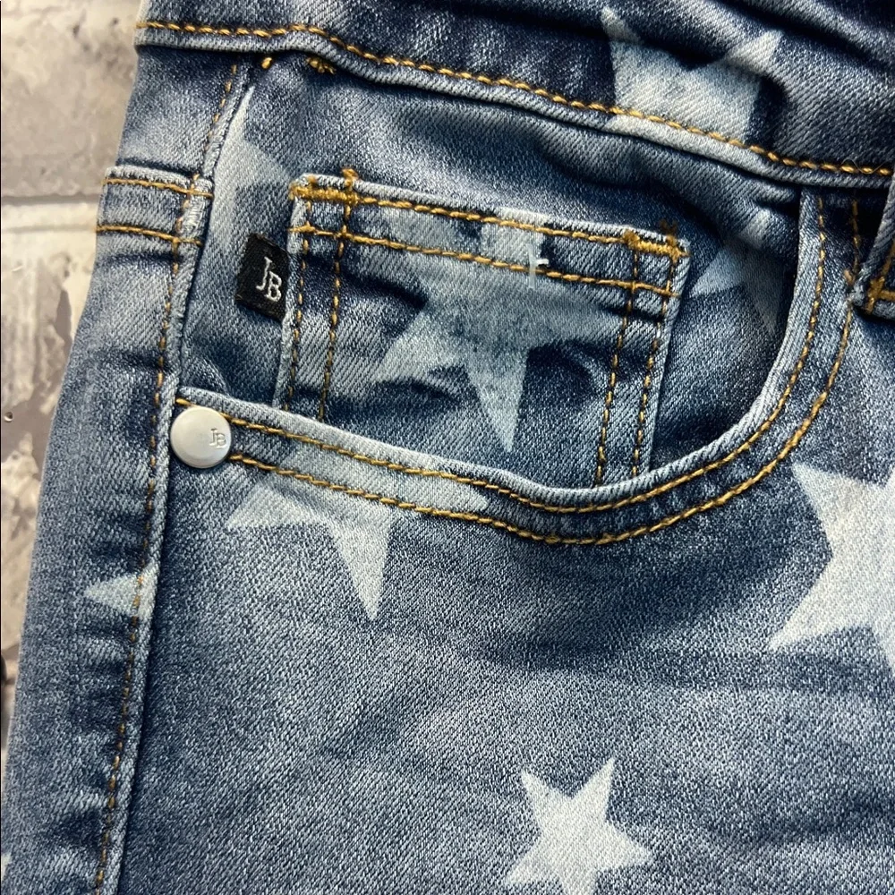 Judy Blue Star-Patterned‎ Blue Jeans - Picture 2 of 11